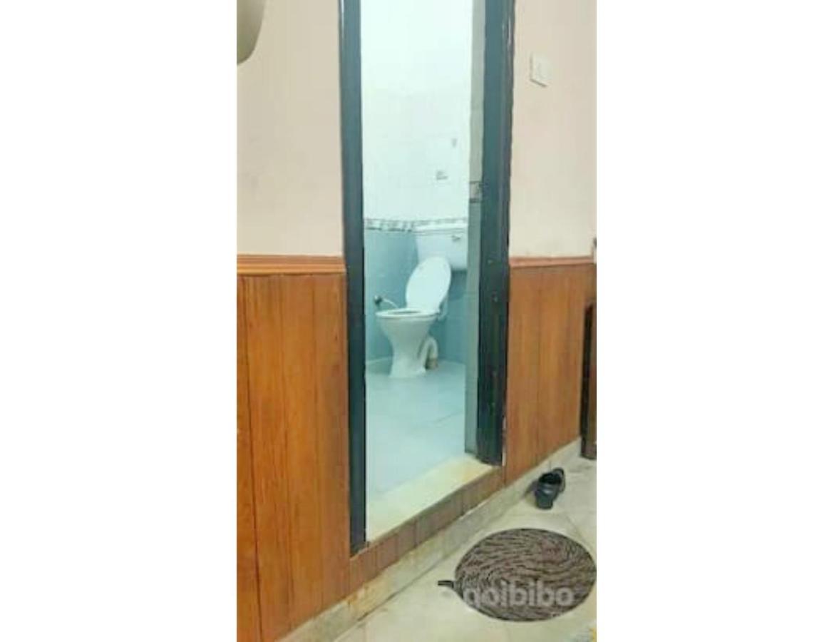 Hotel Basera Guest House, Saharanpur Buitenkant foto