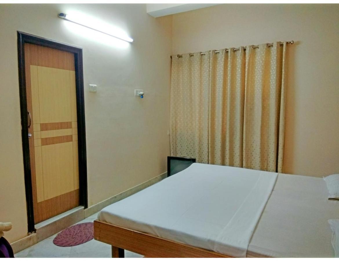 Hotel Basera Guest House, Saharanpur Buitenkant foto