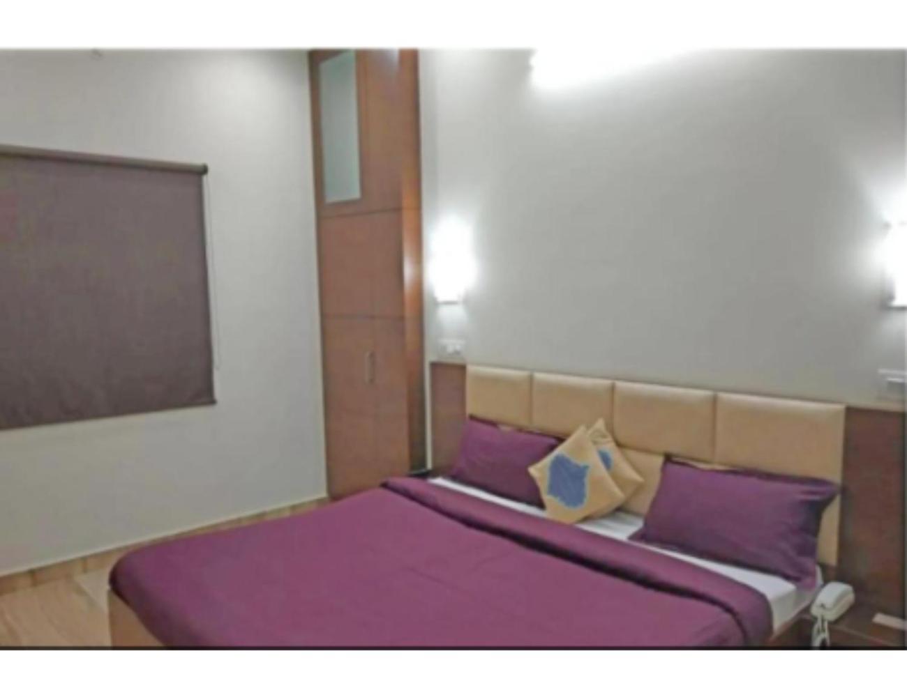Hotel Basera Guest House, Saharanpur Buitenkant foto
