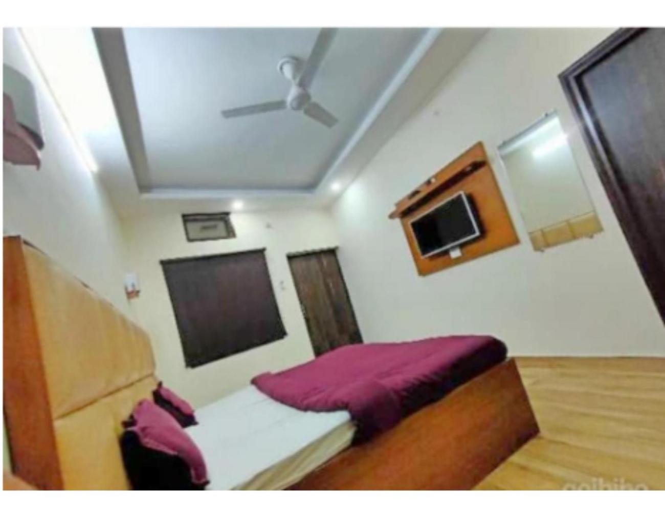 Hotel Basera Guest House, Saharanpur Buitenkant foto