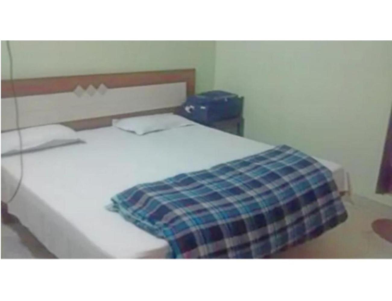Hotel Basera Guest House, Saharanpur Buitenkant foto